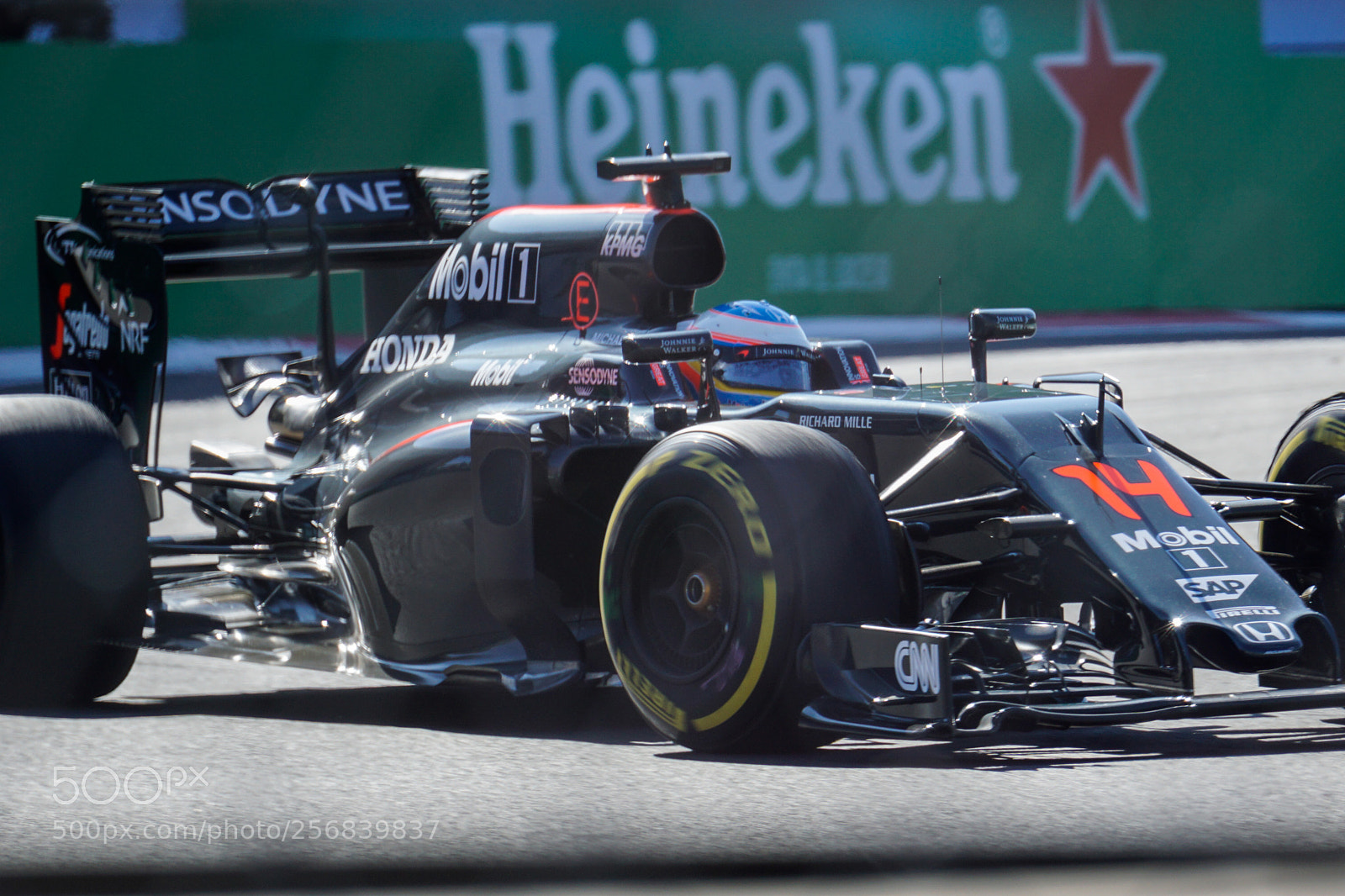 Sony a6000 sample photo. Alonso @ mexico gp photography