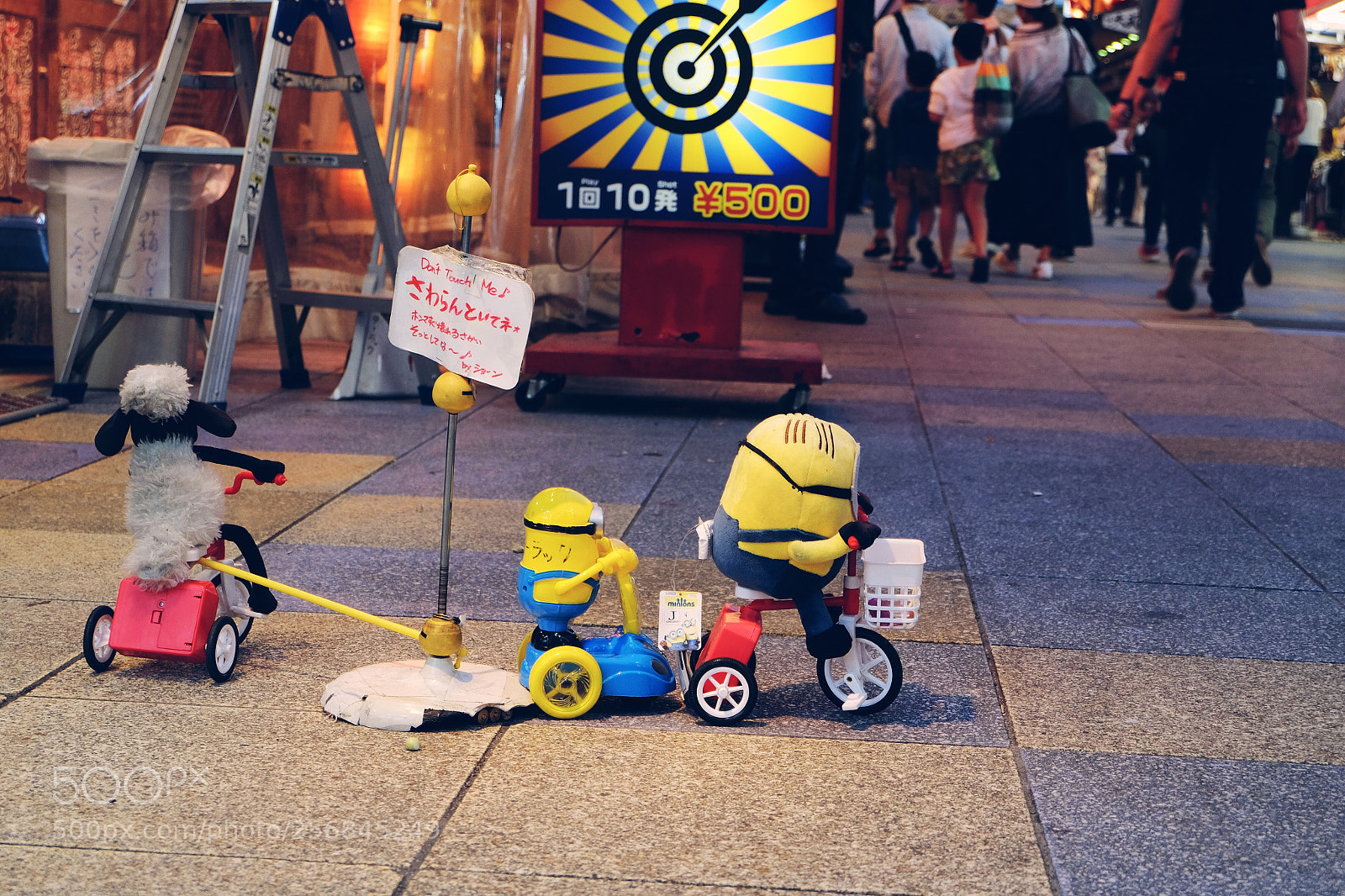 Fujifilm X-T10 sample photo. Sheep and her minions photography