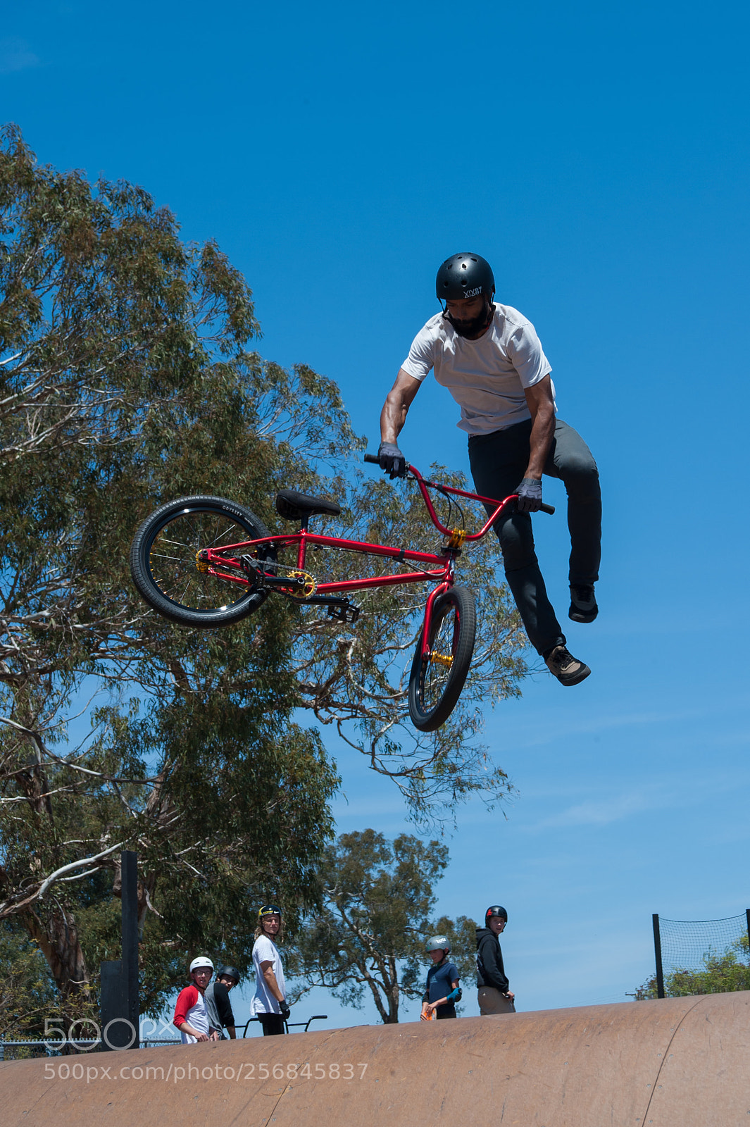 Nikon D3 sample photo. Jumping at  clairemont (4) photography