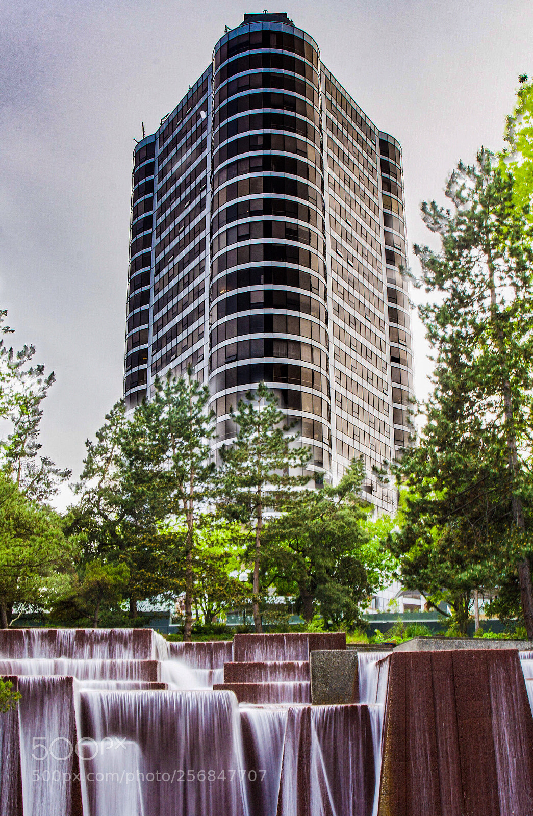 Canon EOS 60D sample photo. Portland oregon fountain  photography