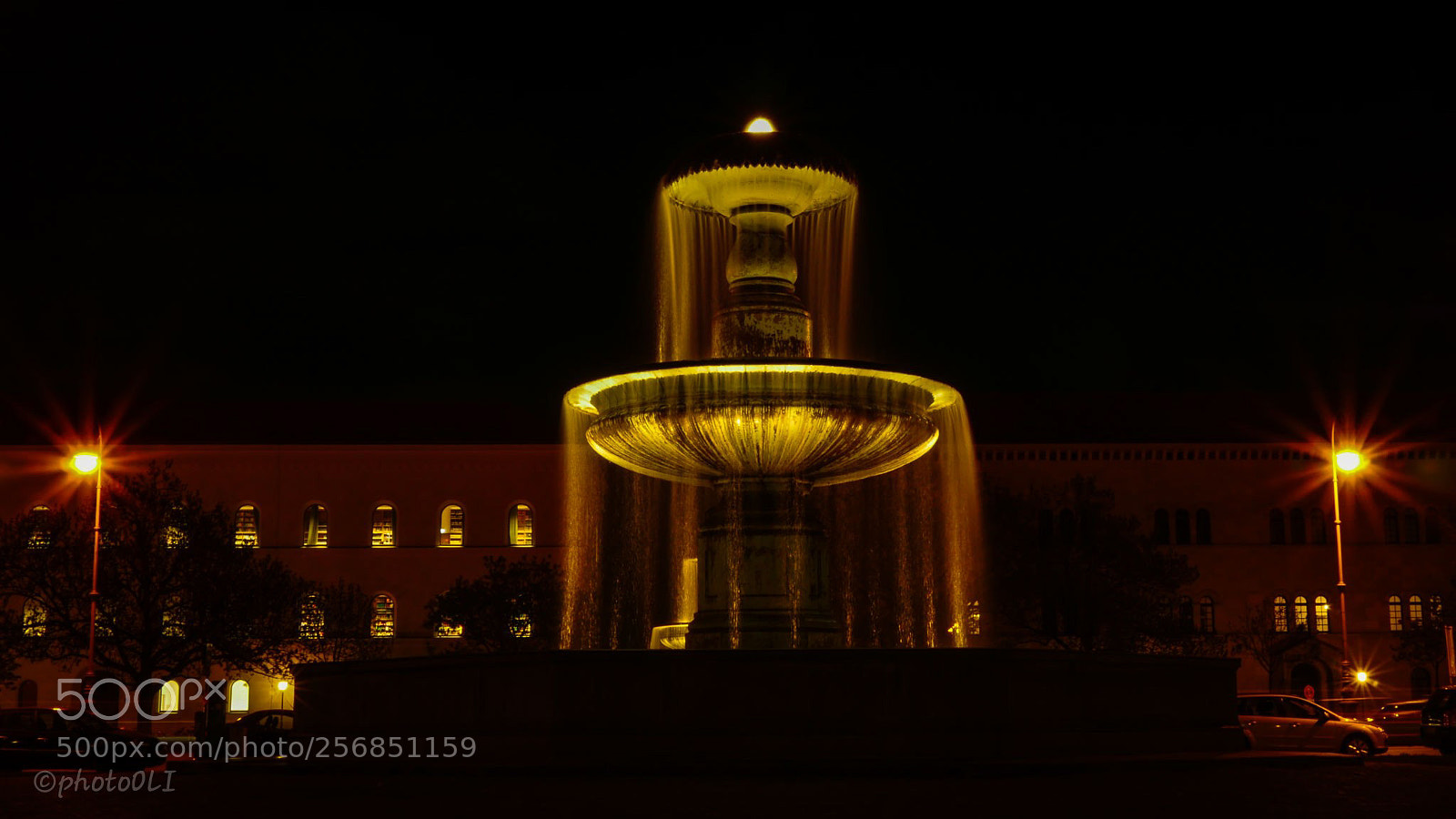 Panasonic Lumix DMC-GX8 sample photo. Brunnen bei nacht photography