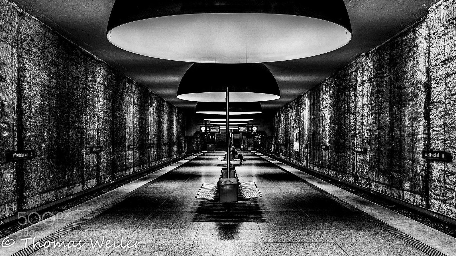 Fujifilm X-T1 sample photo. Subway station westfriedhof noir photography