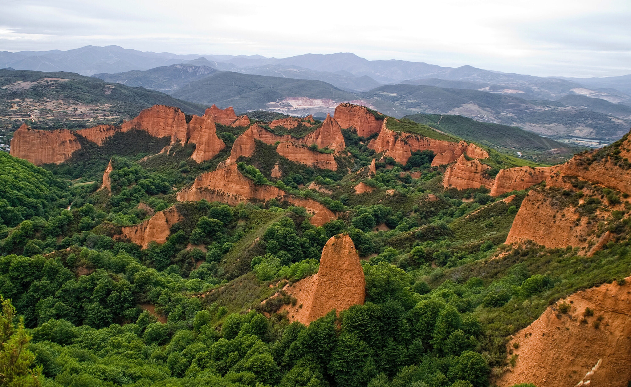 KONICA MINOLTA DYNAX 5D sample photo. Las médulas photography