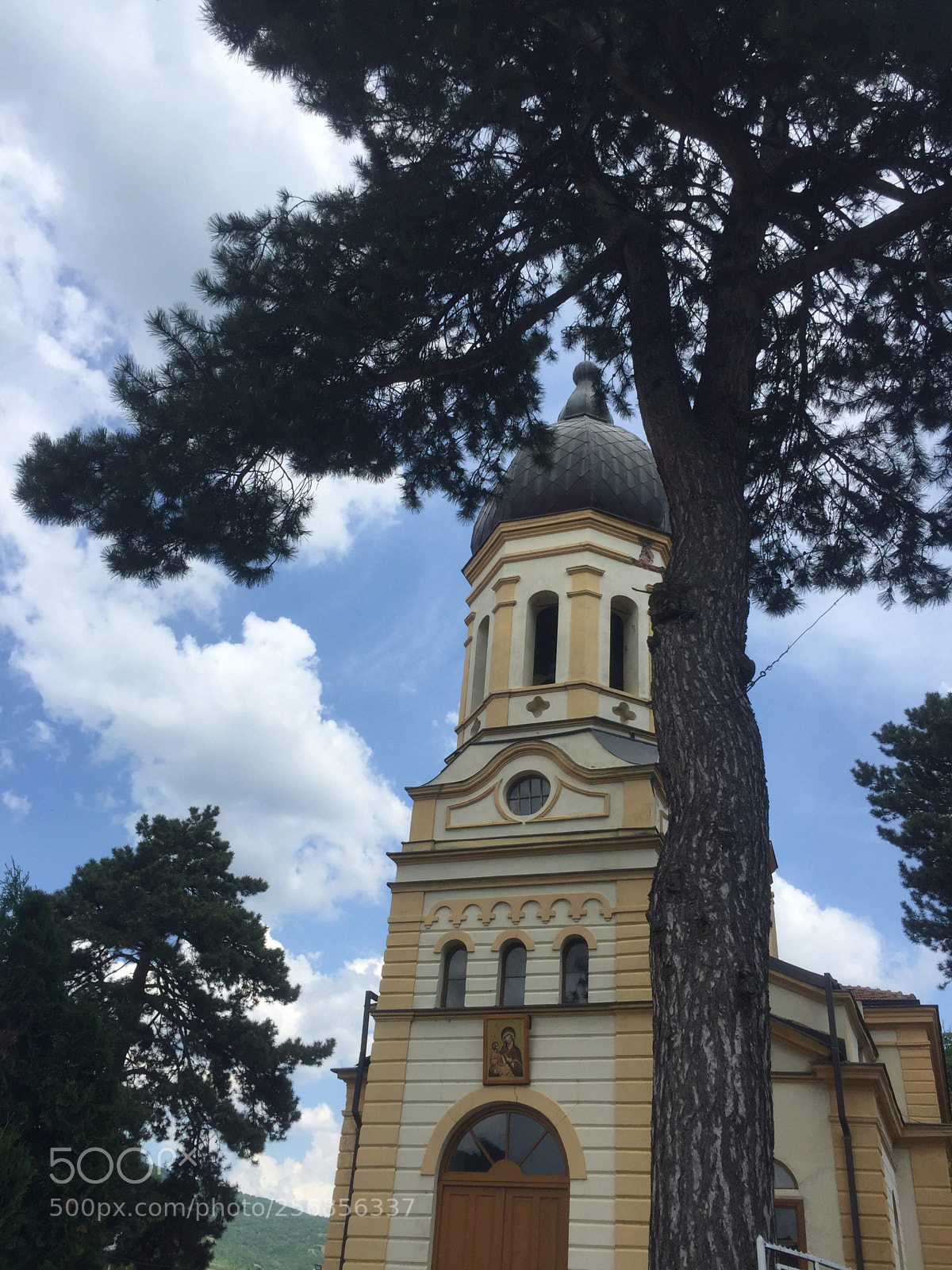 Apple iPhone 6 sample photo. Church photography