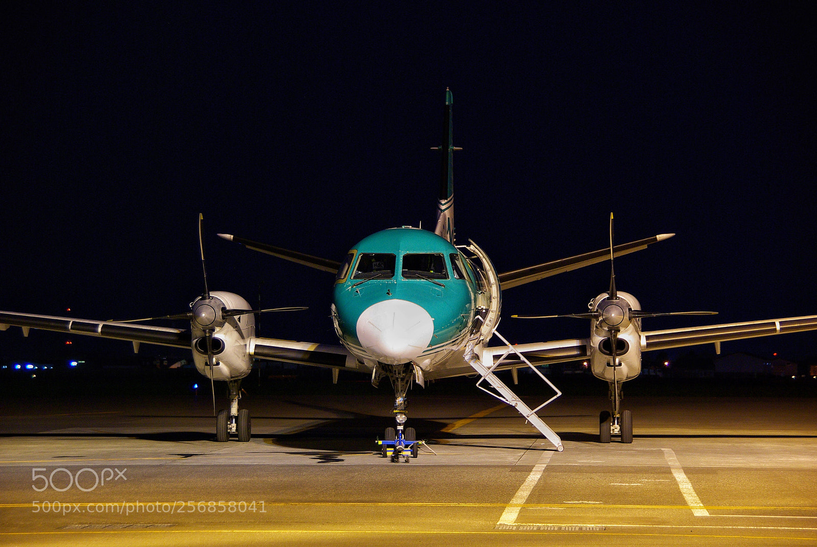 Pentax K10D sample photo. Night airport photography