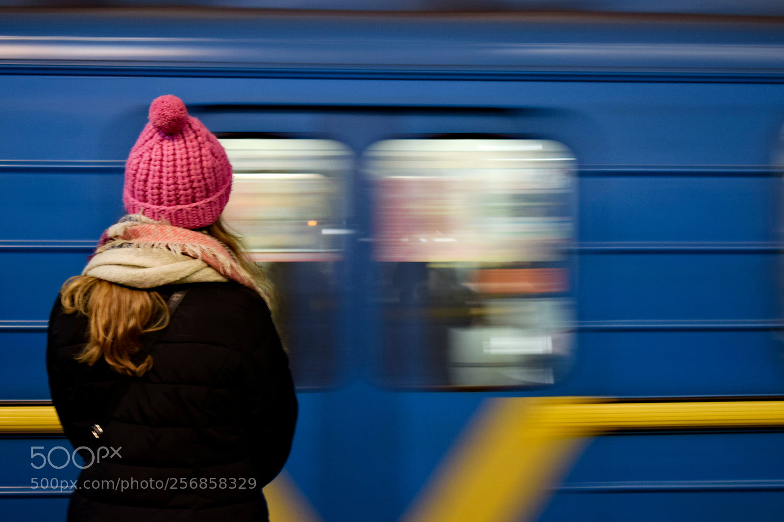 Nikon D3300 sample photo. Subway girl photography