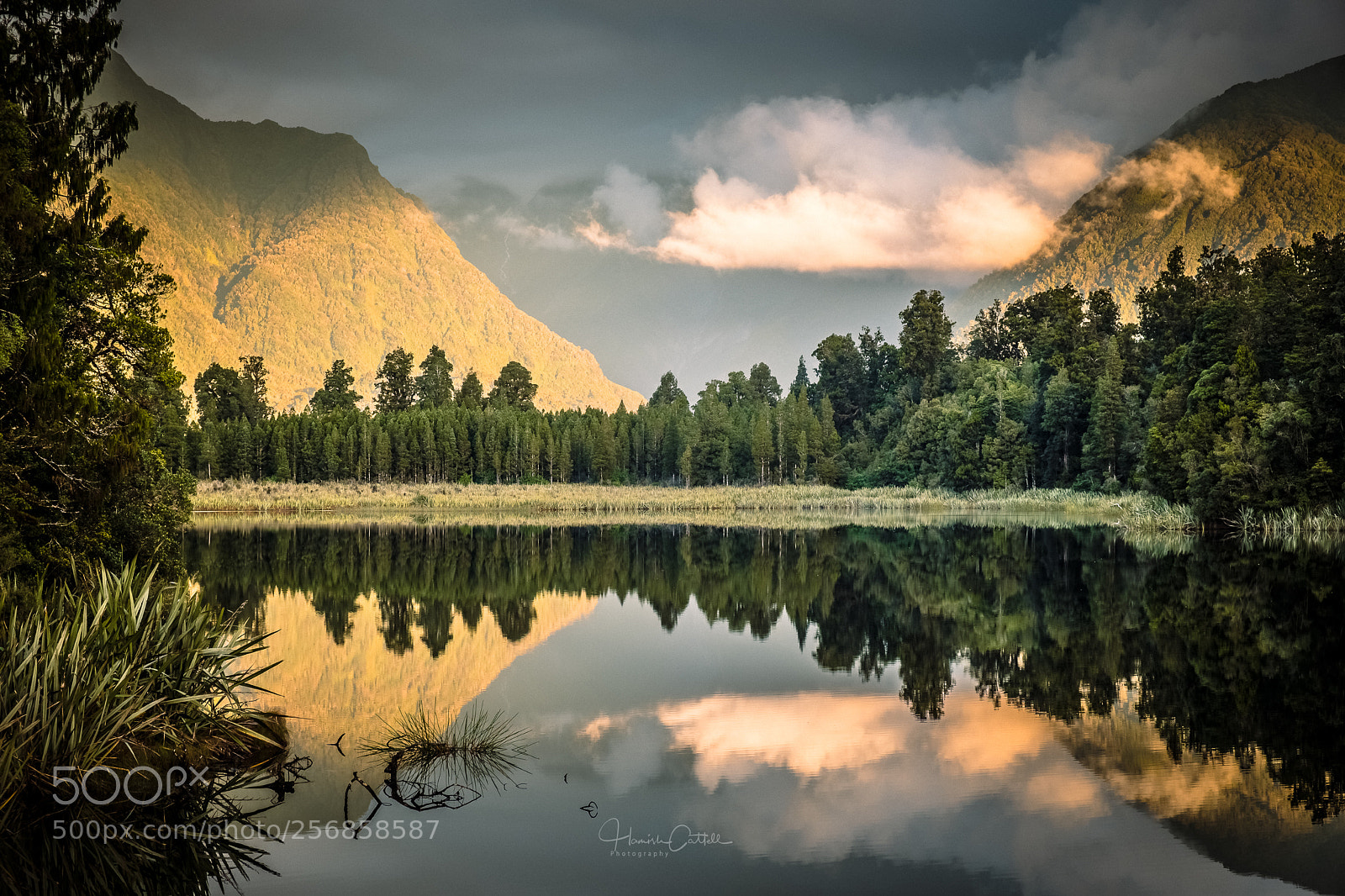 Fujifilm X-T2 sample photo. Lake matheson photography