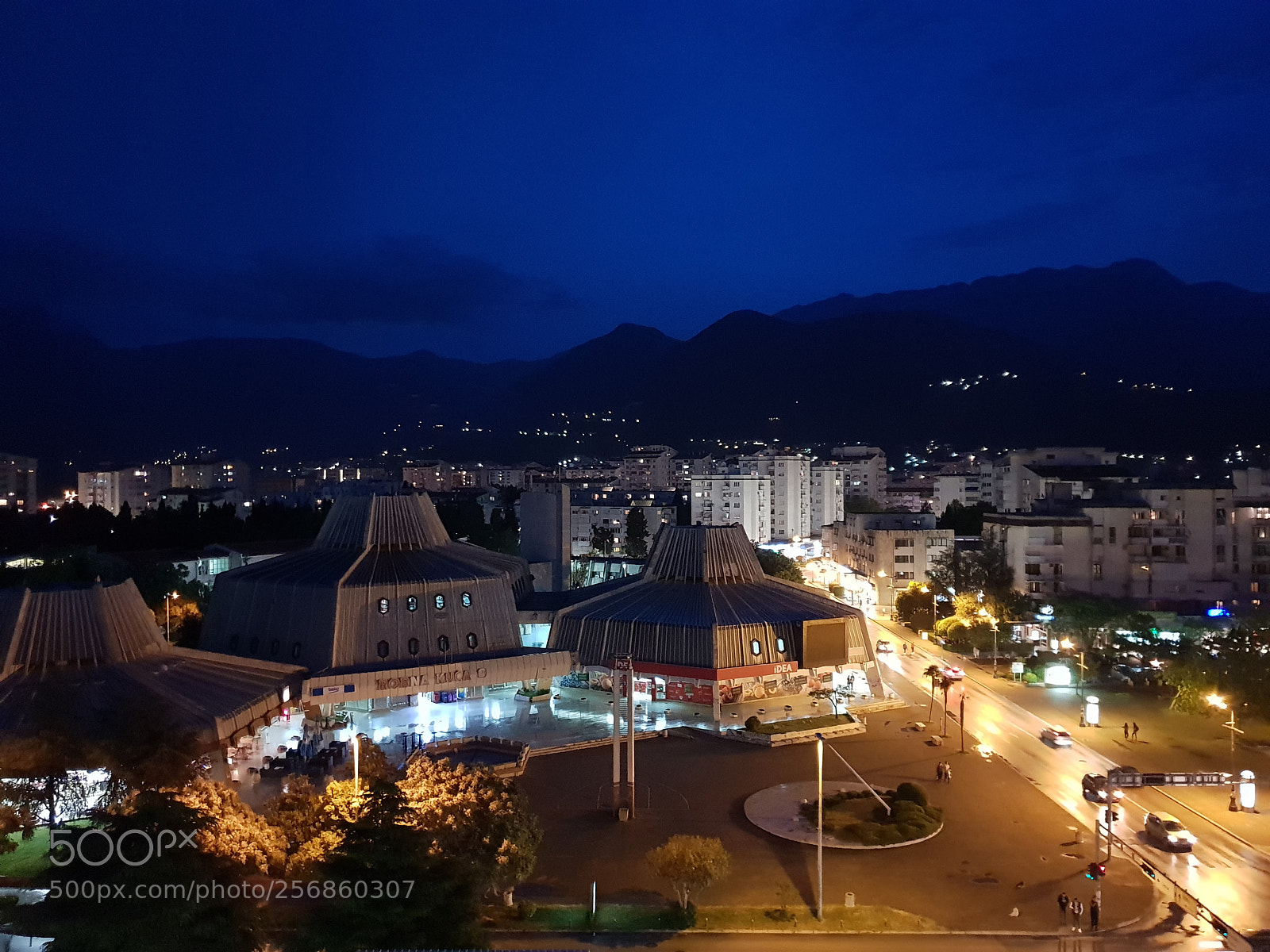 Samsung Galaxy S9+ sample photo. Bar montenegro at night photography