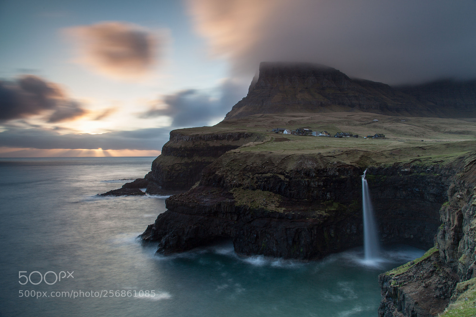 Canon EOS 5D Mark II sample photo. Sunset at faroer islands photography