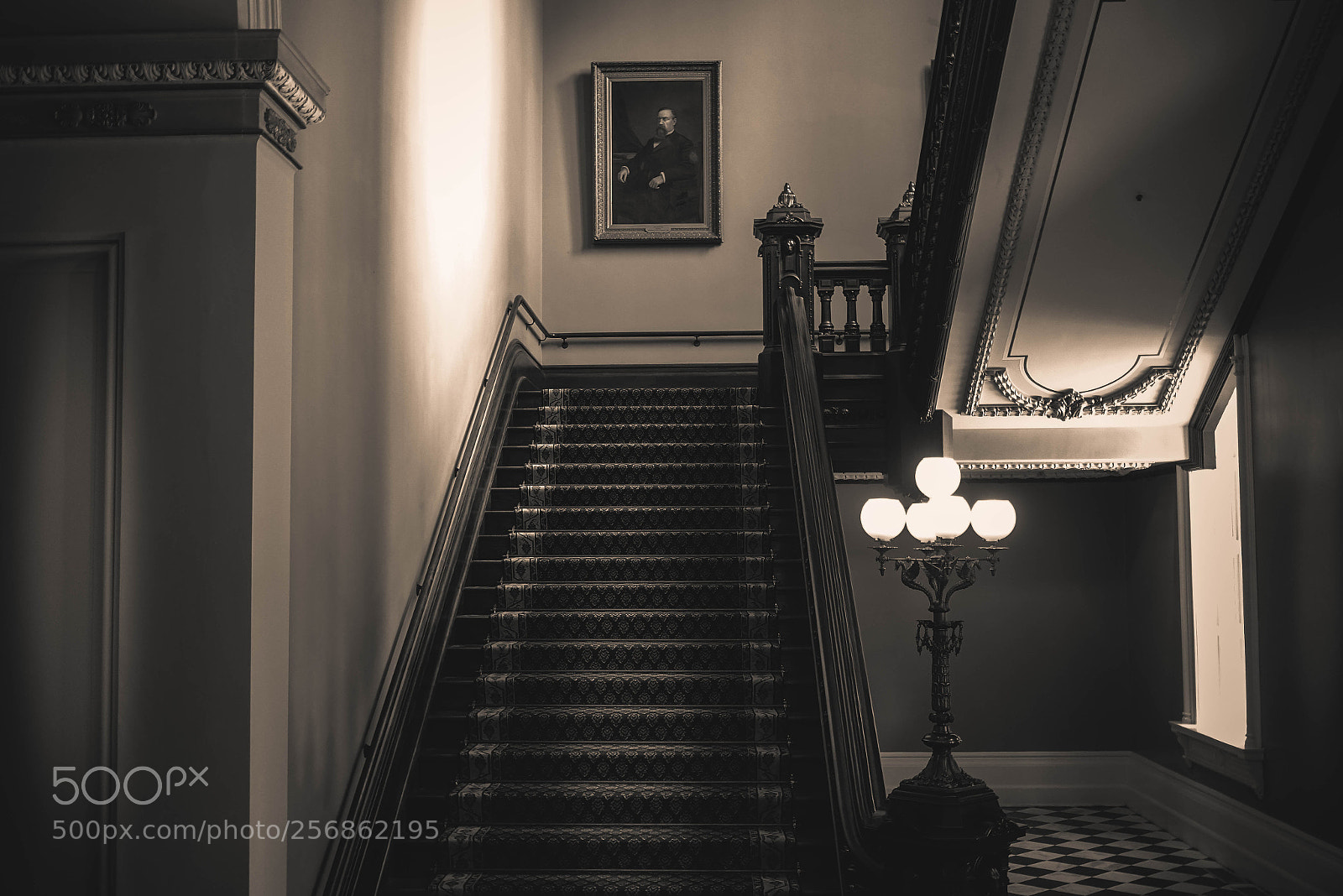 Sony Cyber-shot DSC-RX100 III sample photo. The museum in dark photography