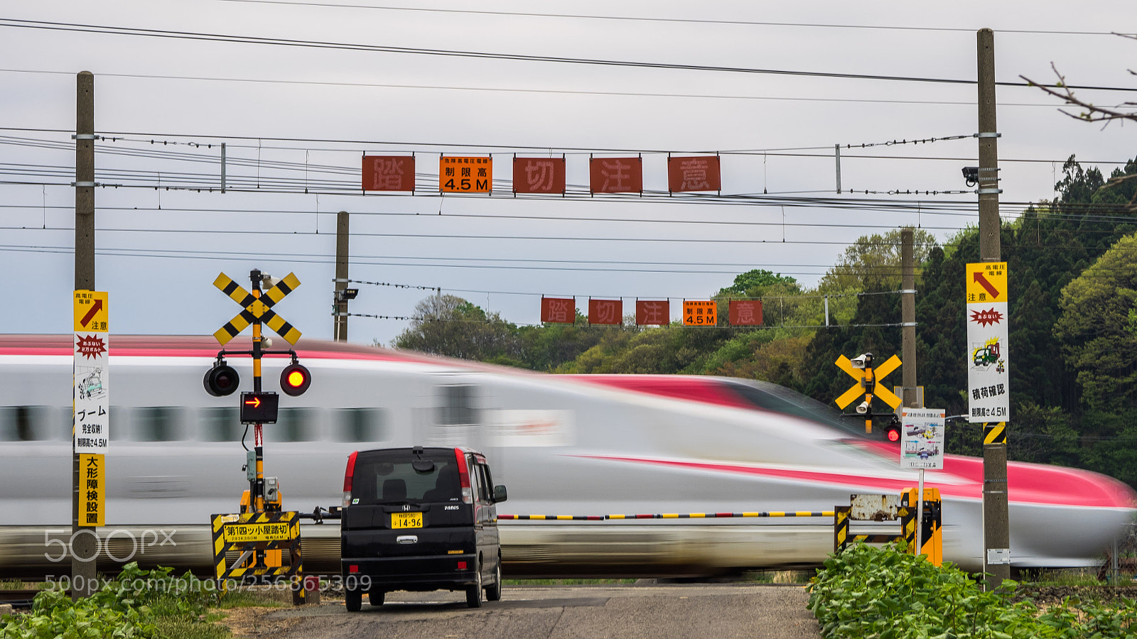 Olympus OM-D E-M1 sample photo. Bullet train crossing photography
