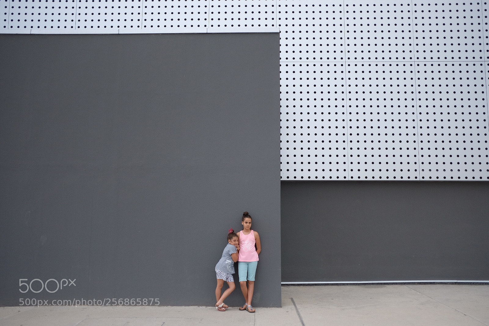 Fujifilm X-T20 sample photo. Sisters  photography