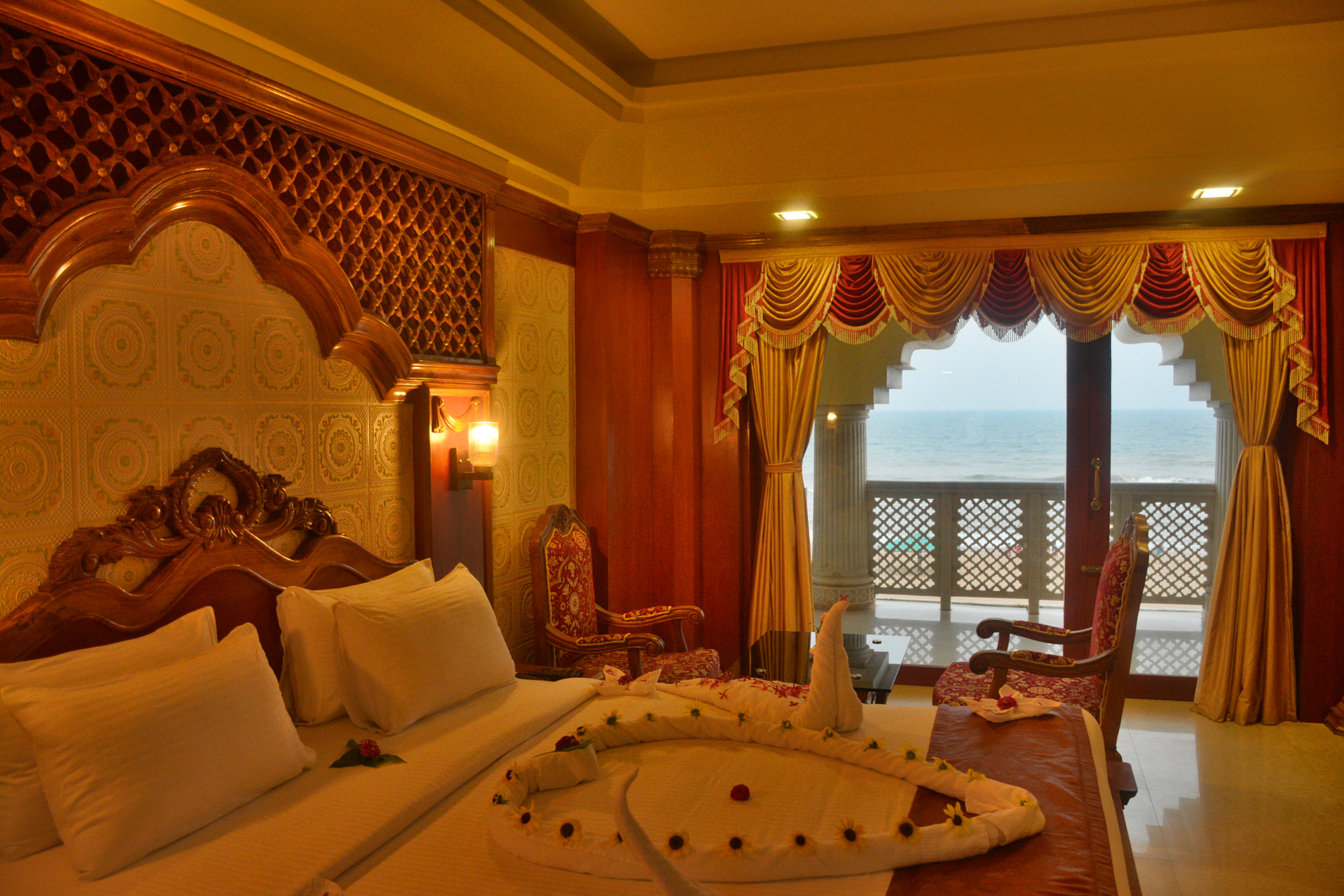 Nikon D7100 sample photo. Honeymoon hotels in puri photography