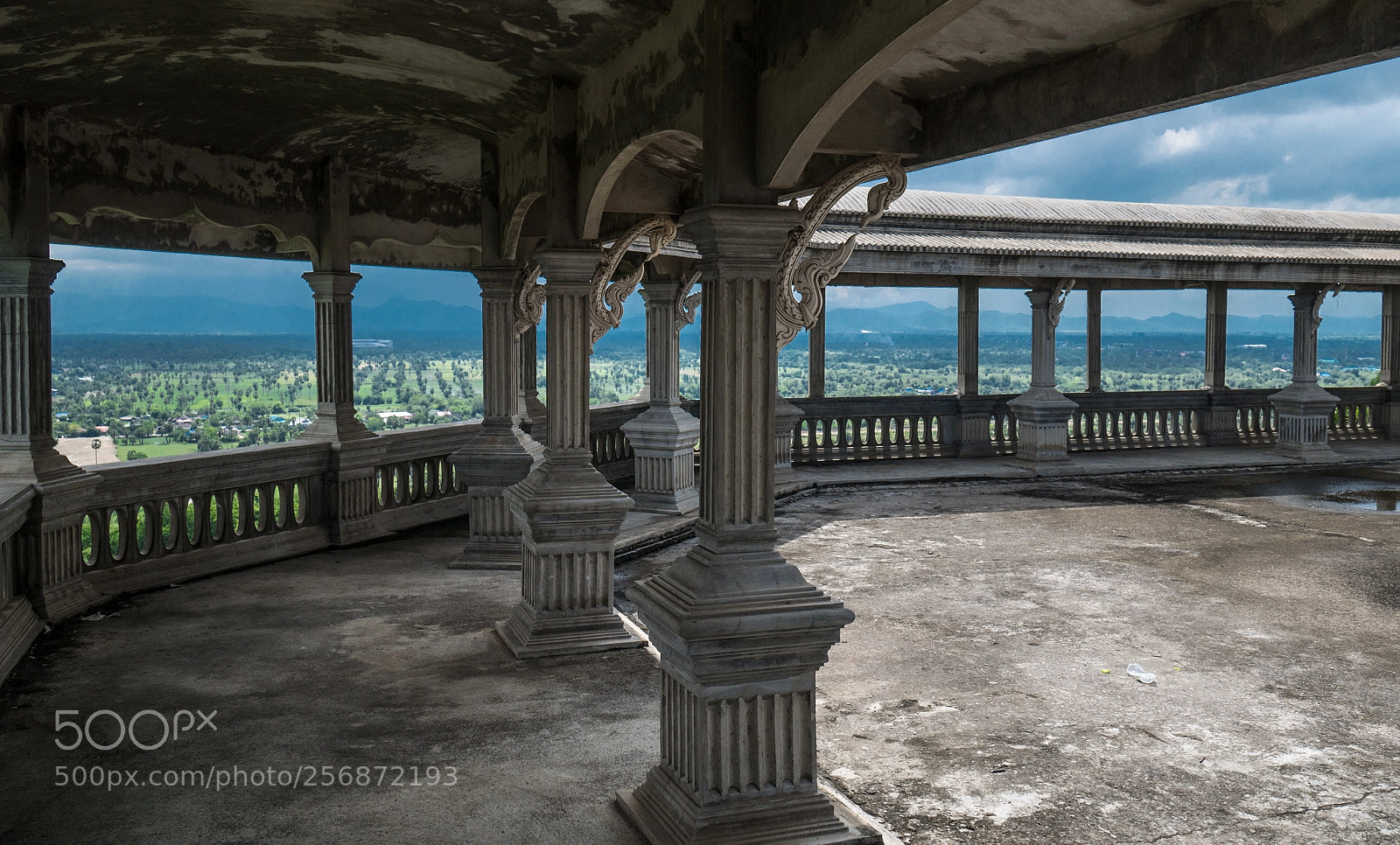 Panasonic Lumix DMC-GX7 sample photo. Abandoned hilltop temple photography