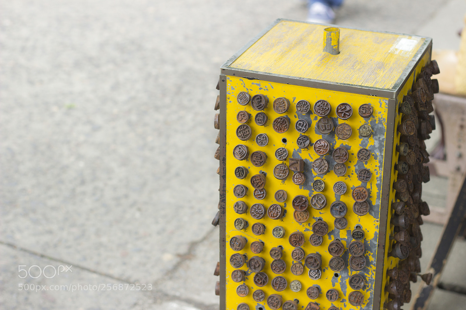 Canon EOS 600D (Rebel EOS T3i / EOS Kiss X5) sample photo. Branding photography