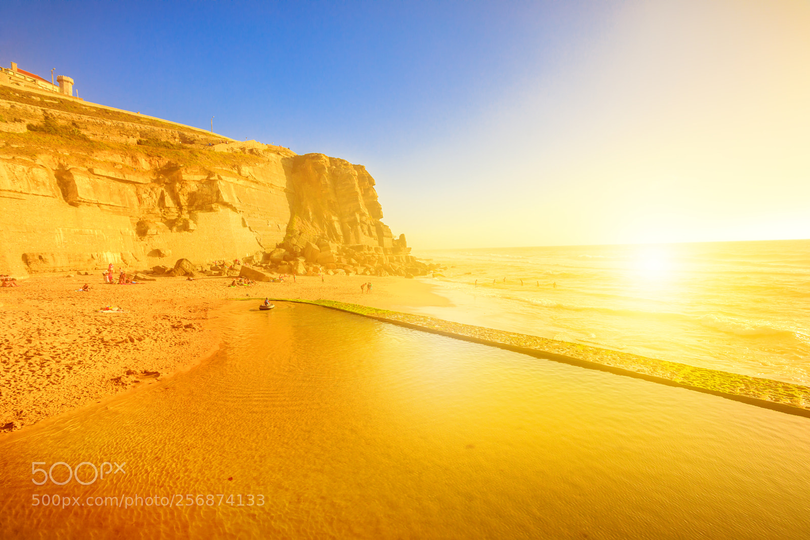Canon EOS 5D Mark IV sample photo. Azenhas do mar beach photography