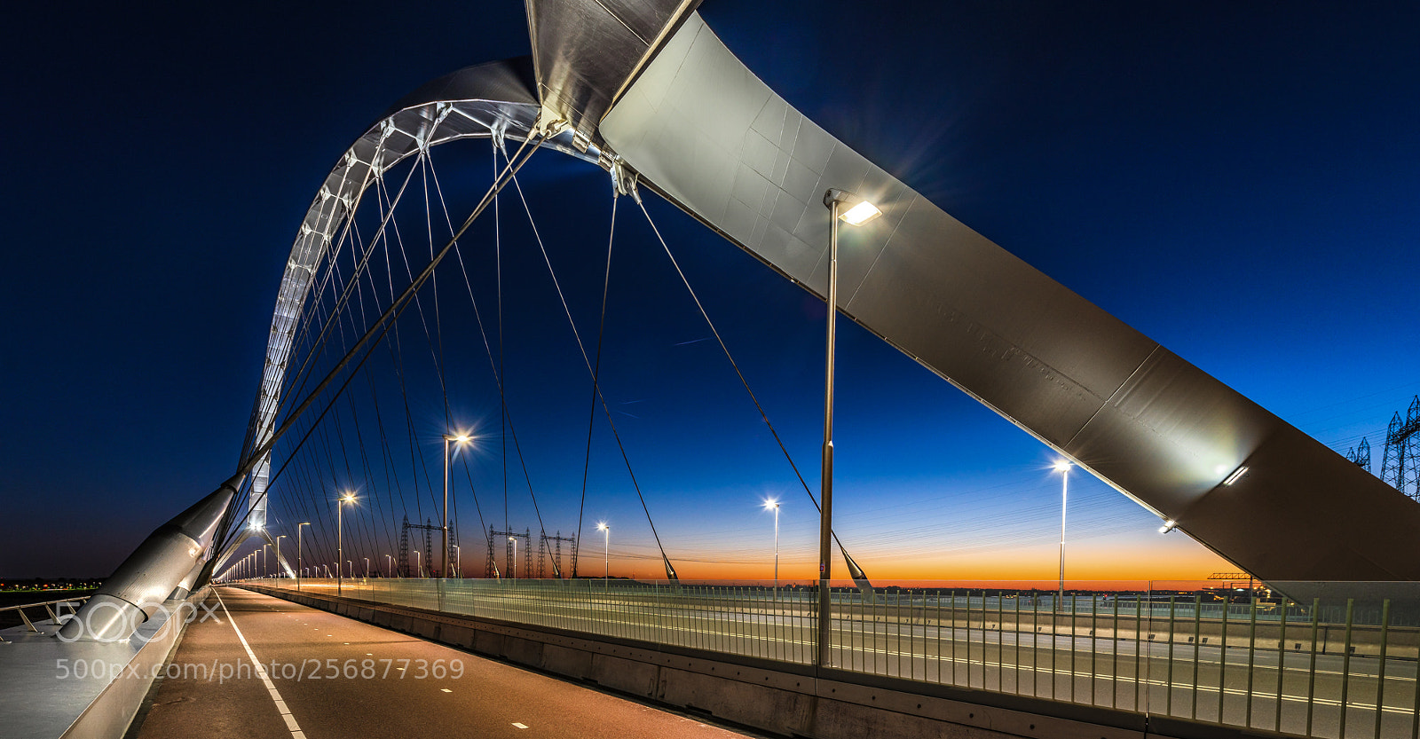 Nikon D810 sample photo. Sunset bridge de oversteek photography