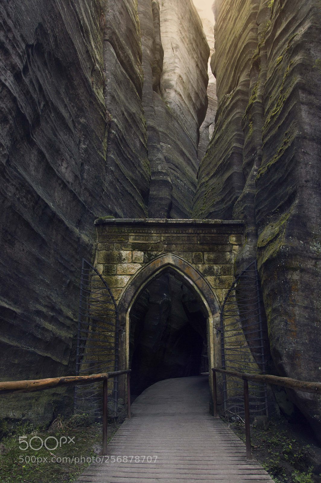 Nikon D3200 sample photo. Gothic gate photography