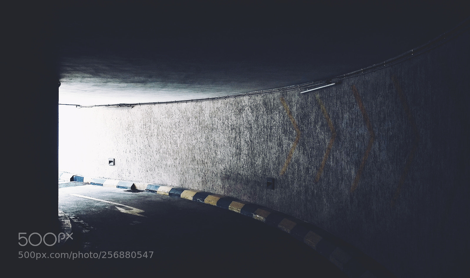 Xiaomi Redmi Note 4 sample photo. End of the tunnel photography