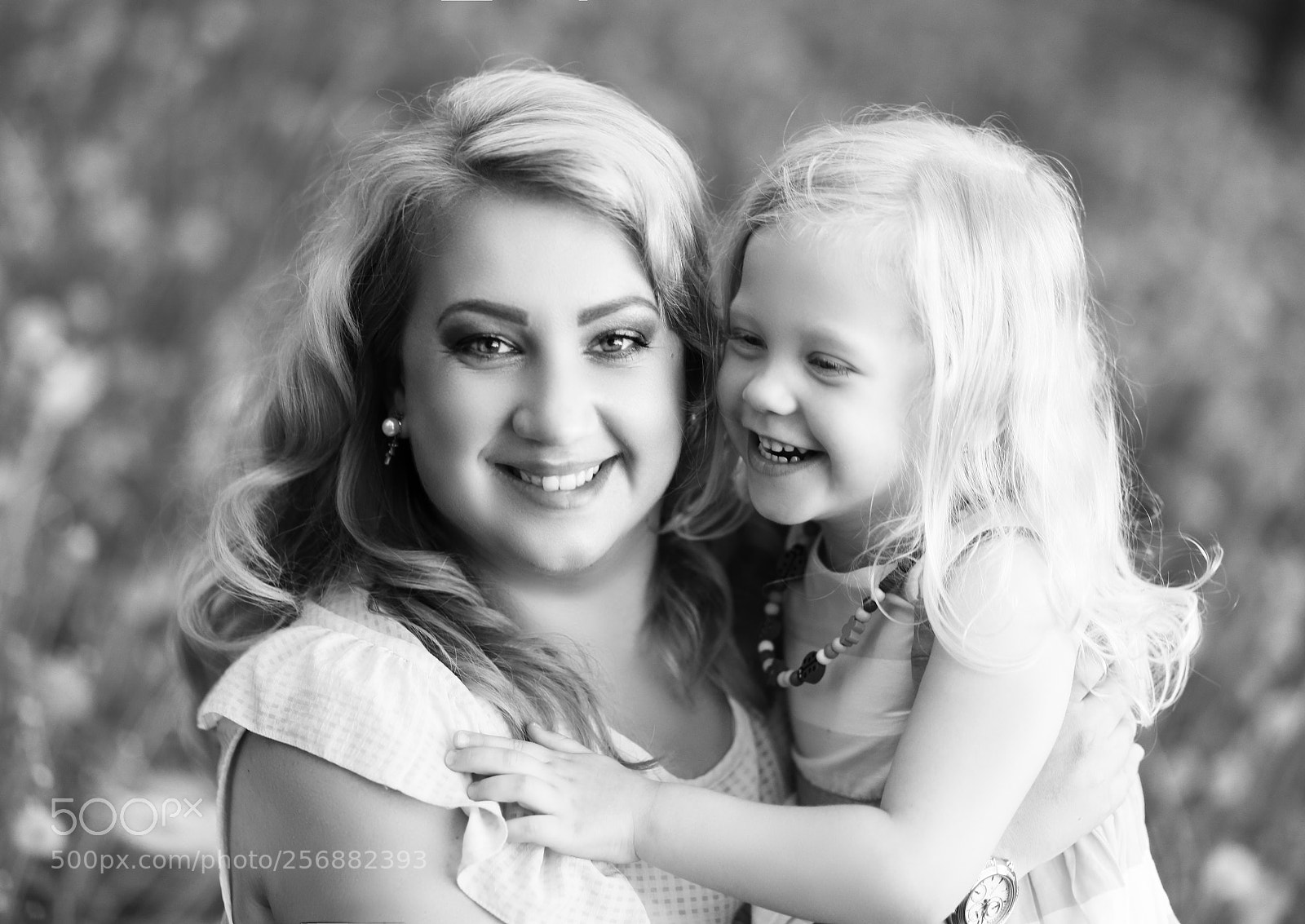 Canon EOS 6D sample photo. Mother and daughter photography