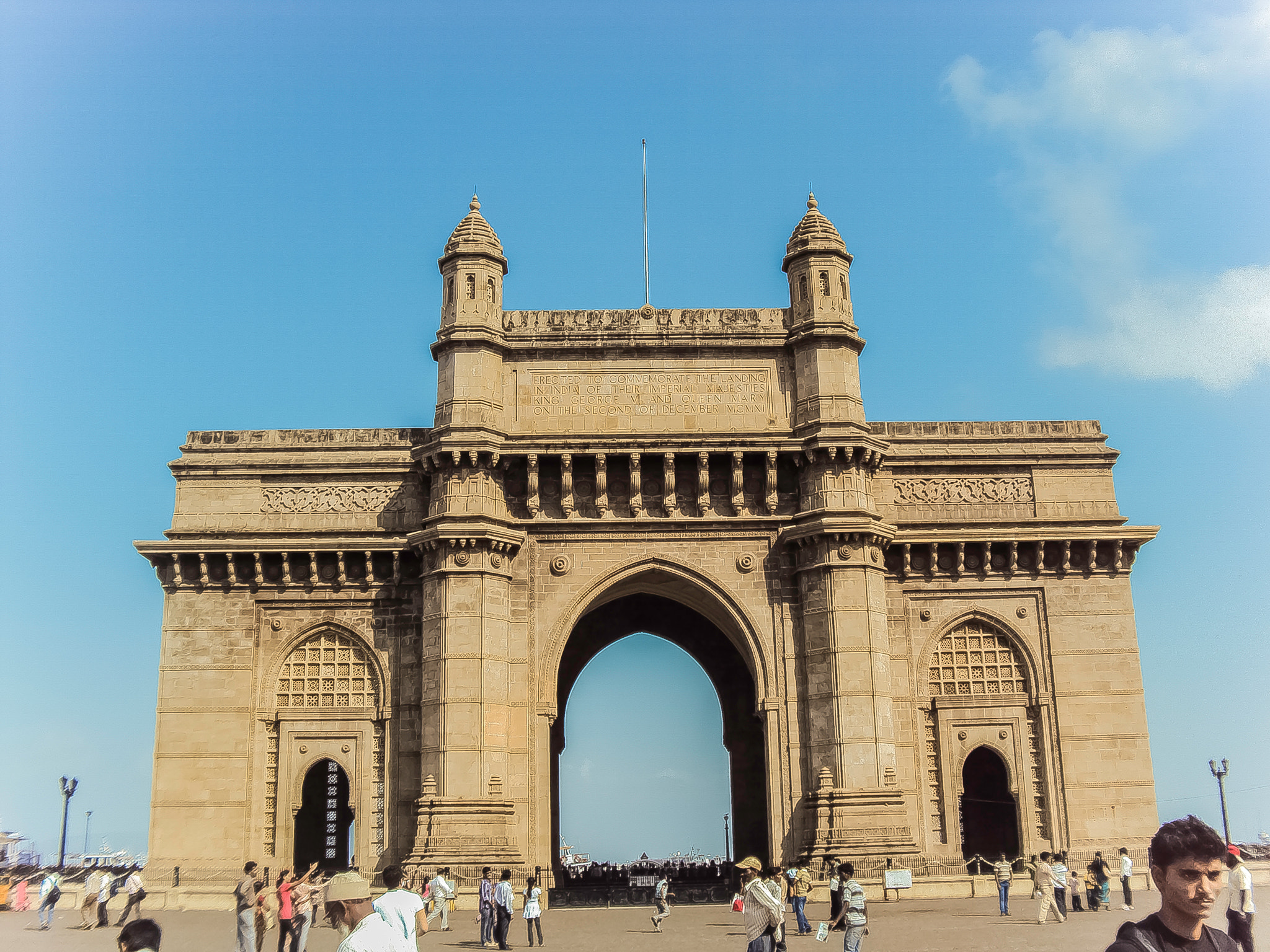 Sony DSC-W180 sample photo. The fabulous gateway of india photography