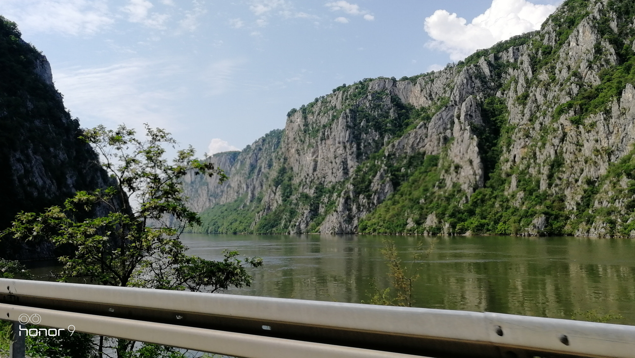 HUAWEI Honor 9 sample photo. Danube river photography