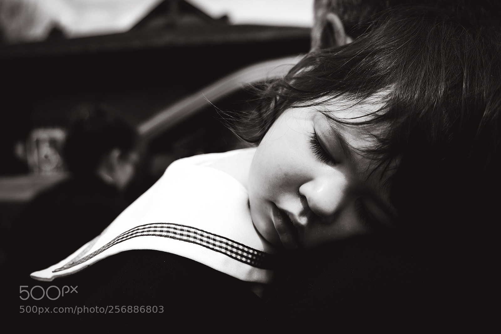 Fujifilm X-T2 sample photo. On grandpa's shoulder photography