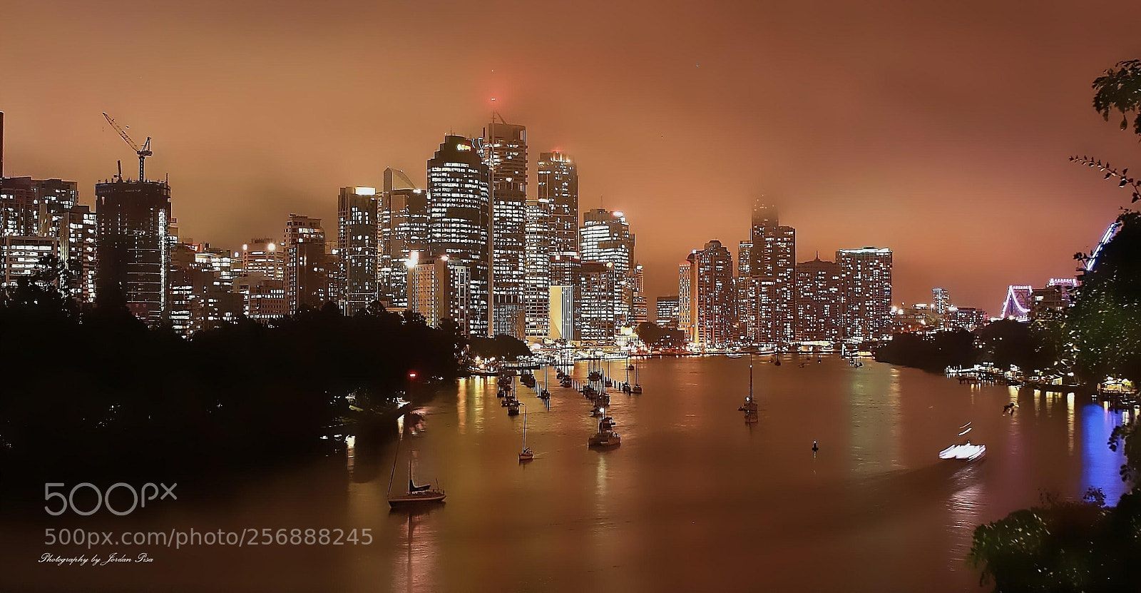 Canon EOS 1000D (EOS Digital Rebel XS / EOS Kiss F) sample photo. One stormy night photography