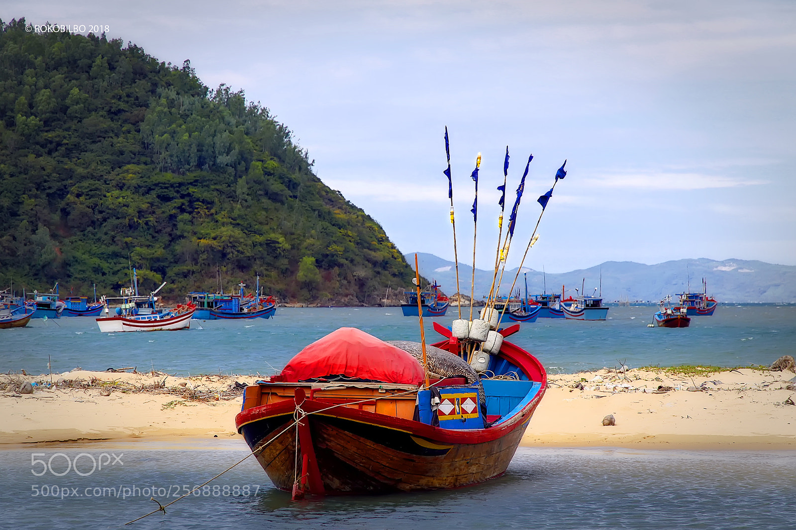Canon EOS 50D sample photo. Vietnamese fishing boat 12 photography