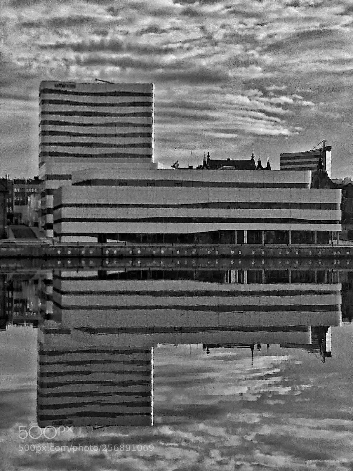 Samsung Galaxy S4 sample photo. Reflections photography