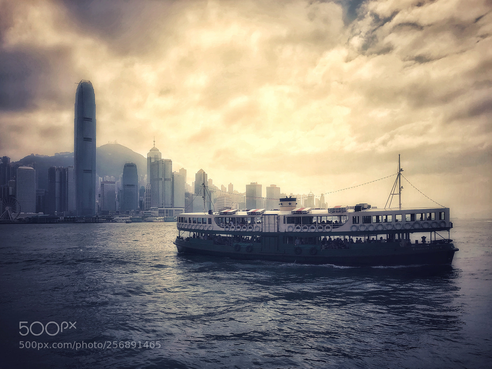 Apple iPhone X sample photo. Star ferry hong kong photography