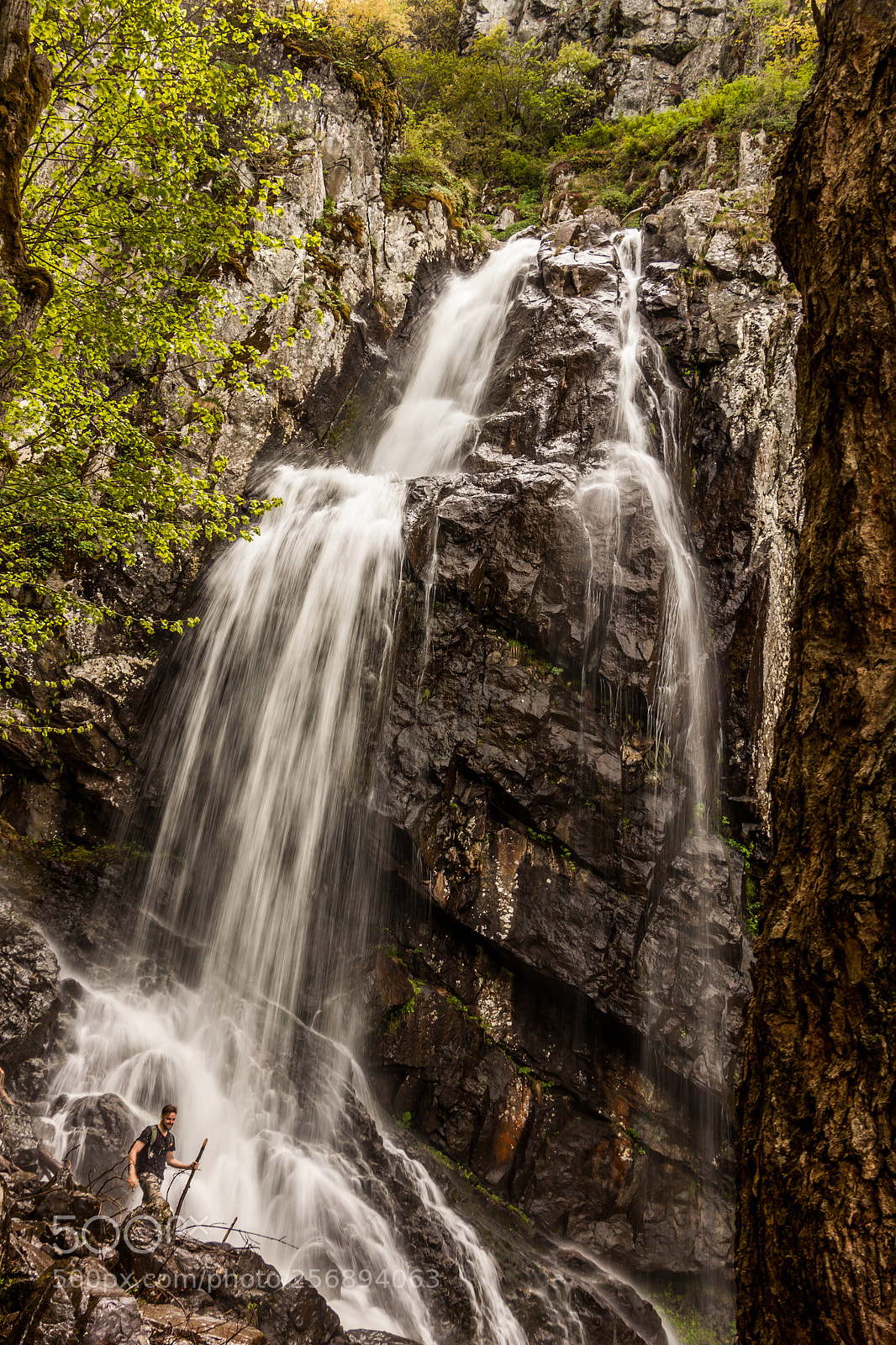 Canon EOS 500D (EOS Rebel T1i / EOS Kiss X3) sample photo. Boyana waterfall photography