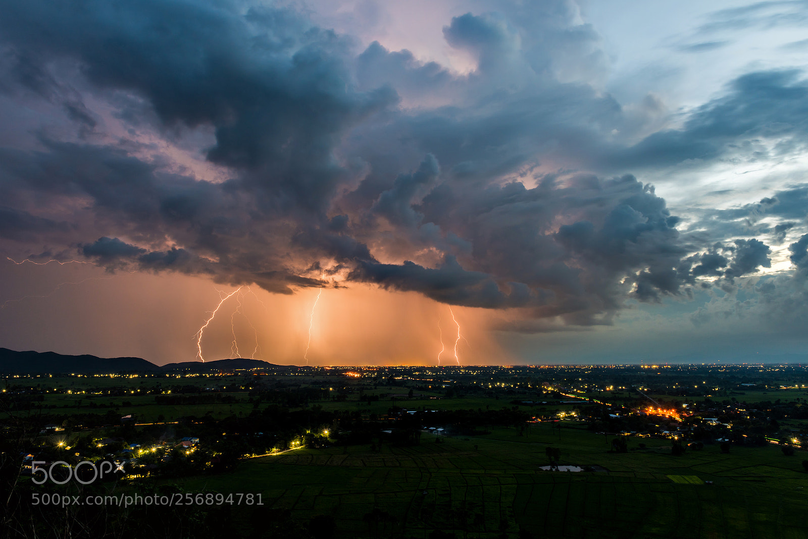 Nikon D810 sample photo. Strike of lightning, dark photography