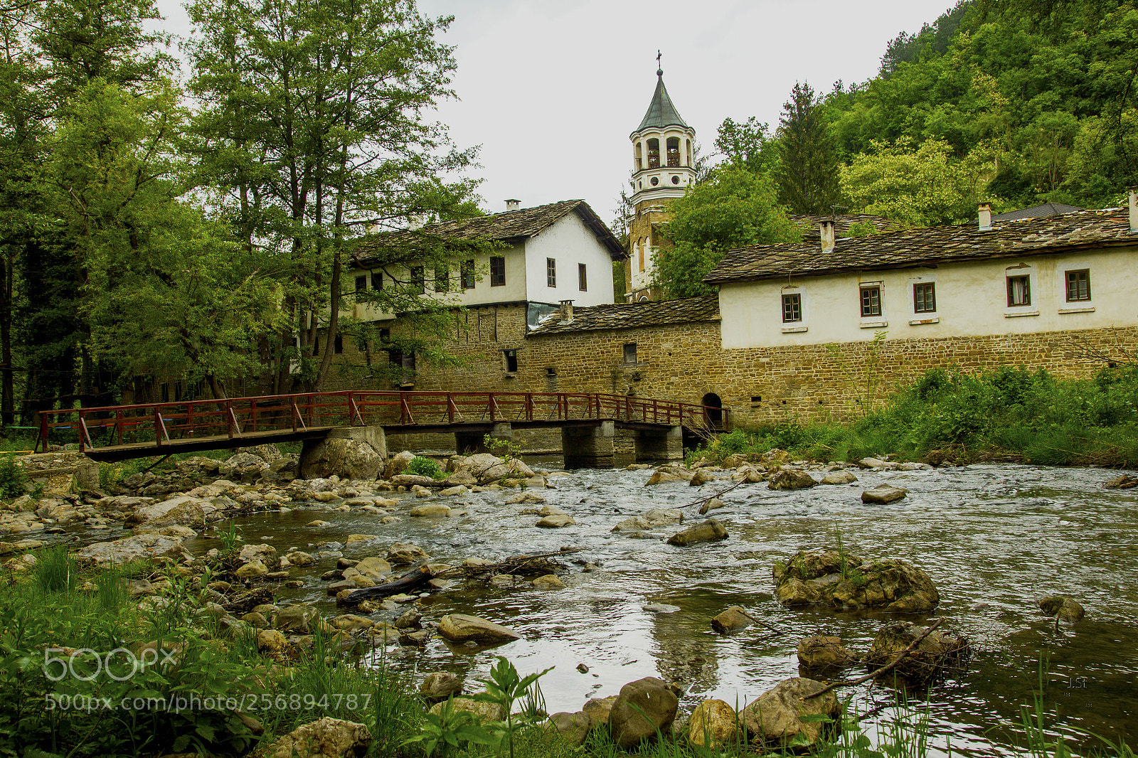 Canon EOS 550D (EOS Rebel T2i / EOS Kiss X4) sample photo. Dryanovo monastery photography