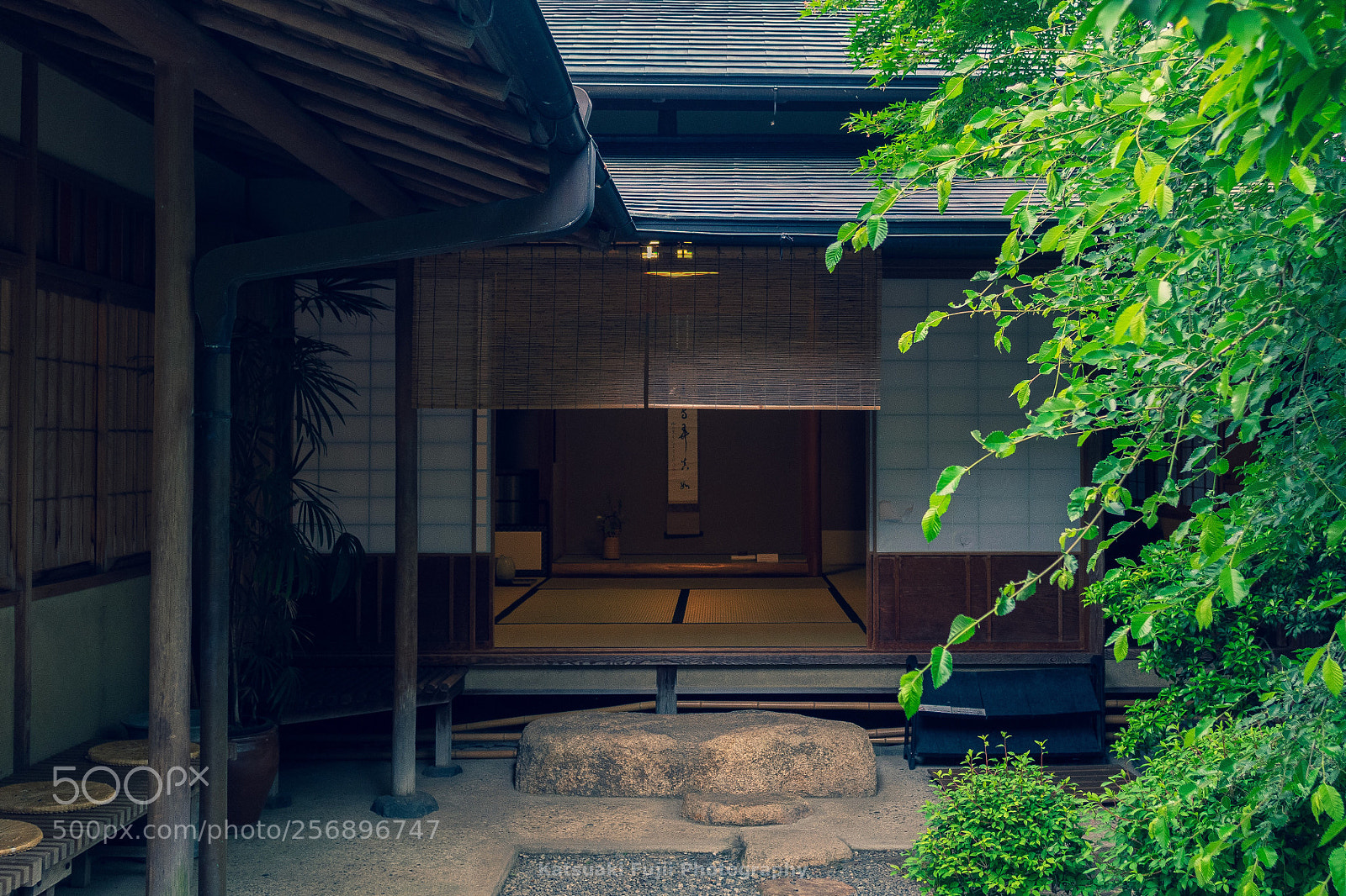Olympus OM-D E-M1 sample photo. Tea ceremony room photography