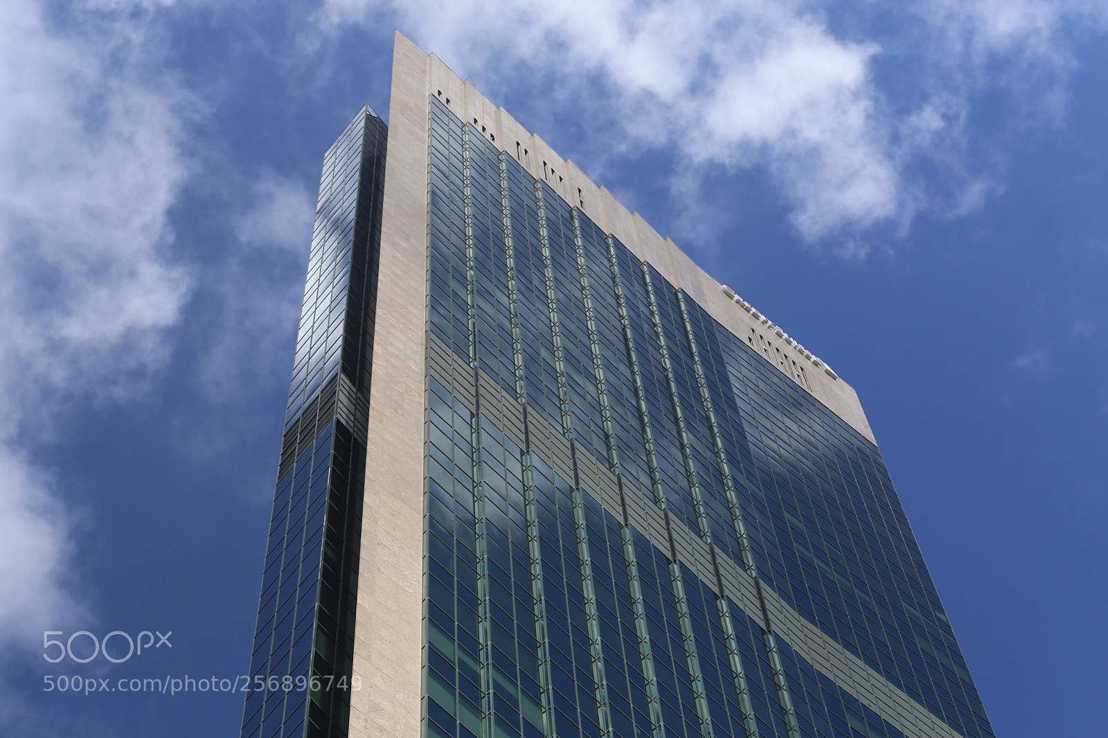 Canon EF 85mm F1.8 USM sample photo. Sydney high rise credit photography