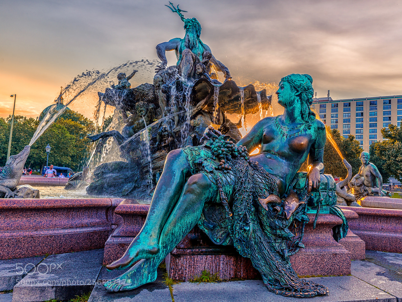 Nikon D800 sample photo. Lady by the fountain. photography