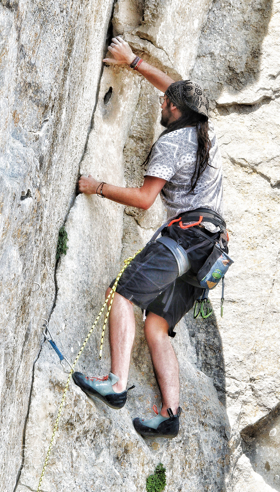 Canon EOS 80D sample photo. Rock climber photography