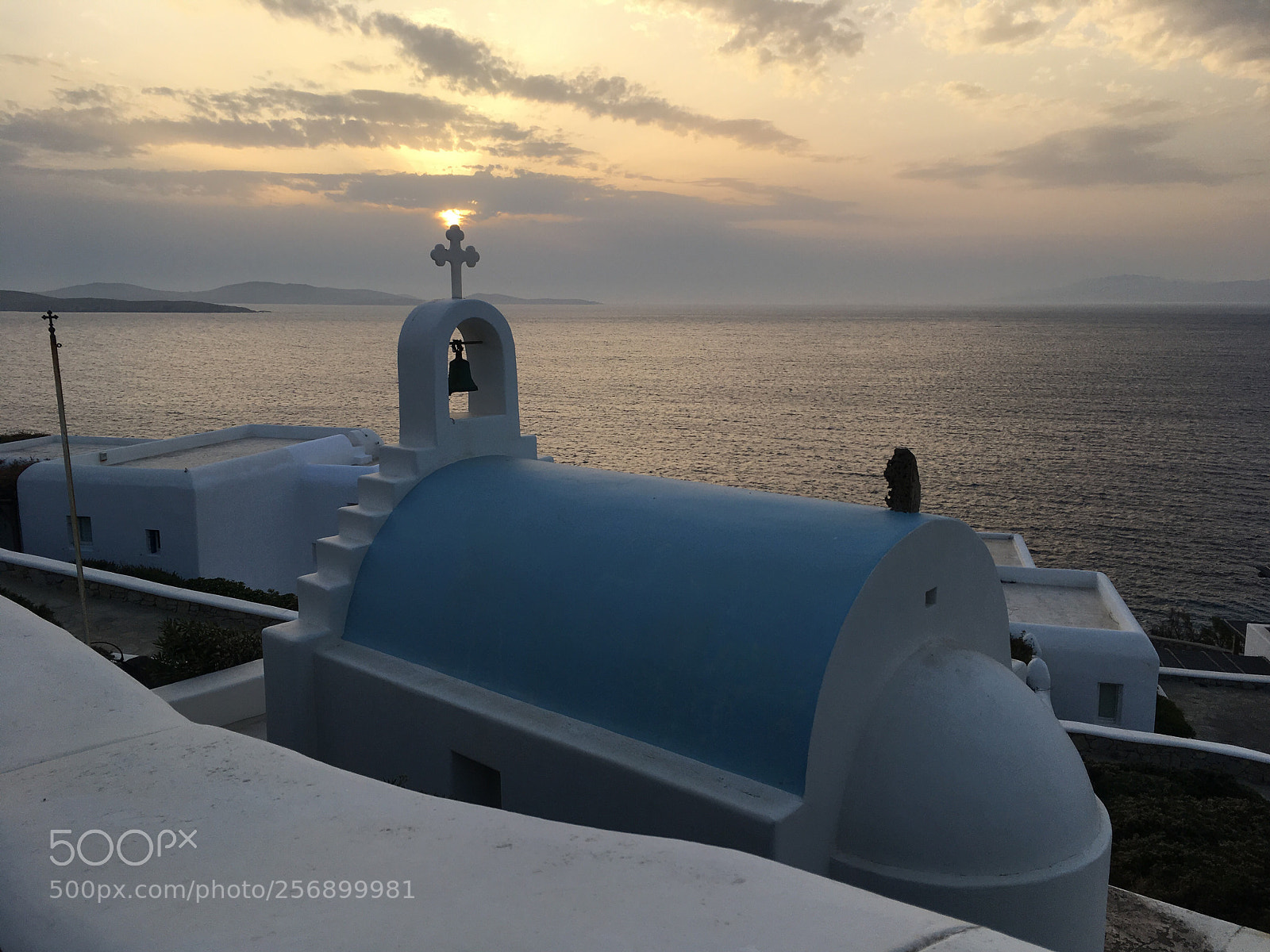 Apple iPhone SE sample photo. Cycladic sunset photography