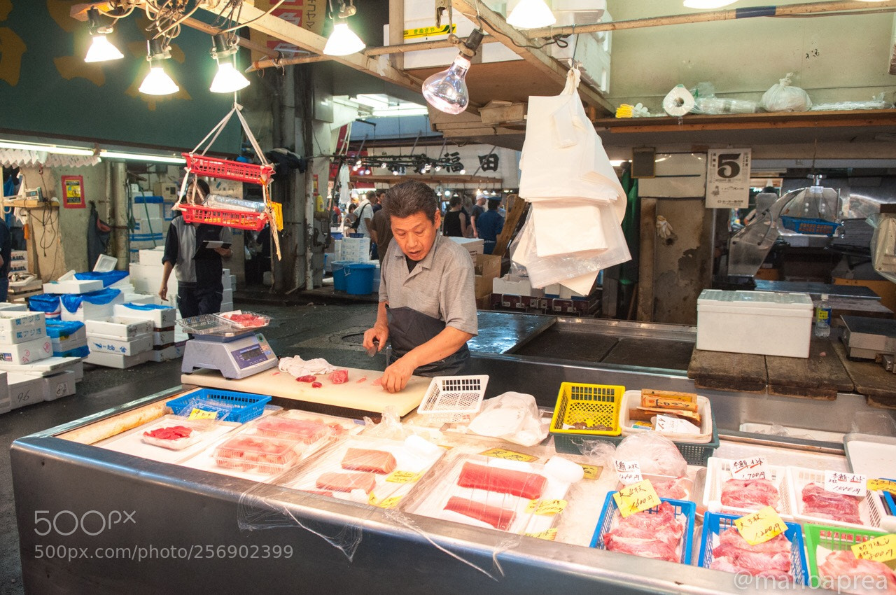Nikon D90 sample photo. Sushi cutter photography