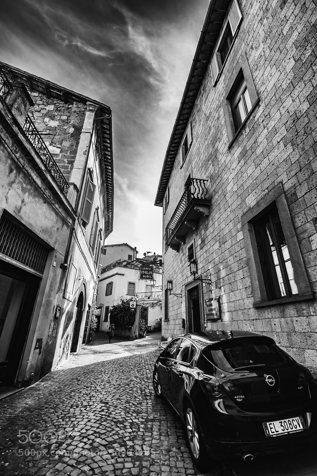 Fujifilm X-Pro2 sample photo. Sheer driving pleasure photography