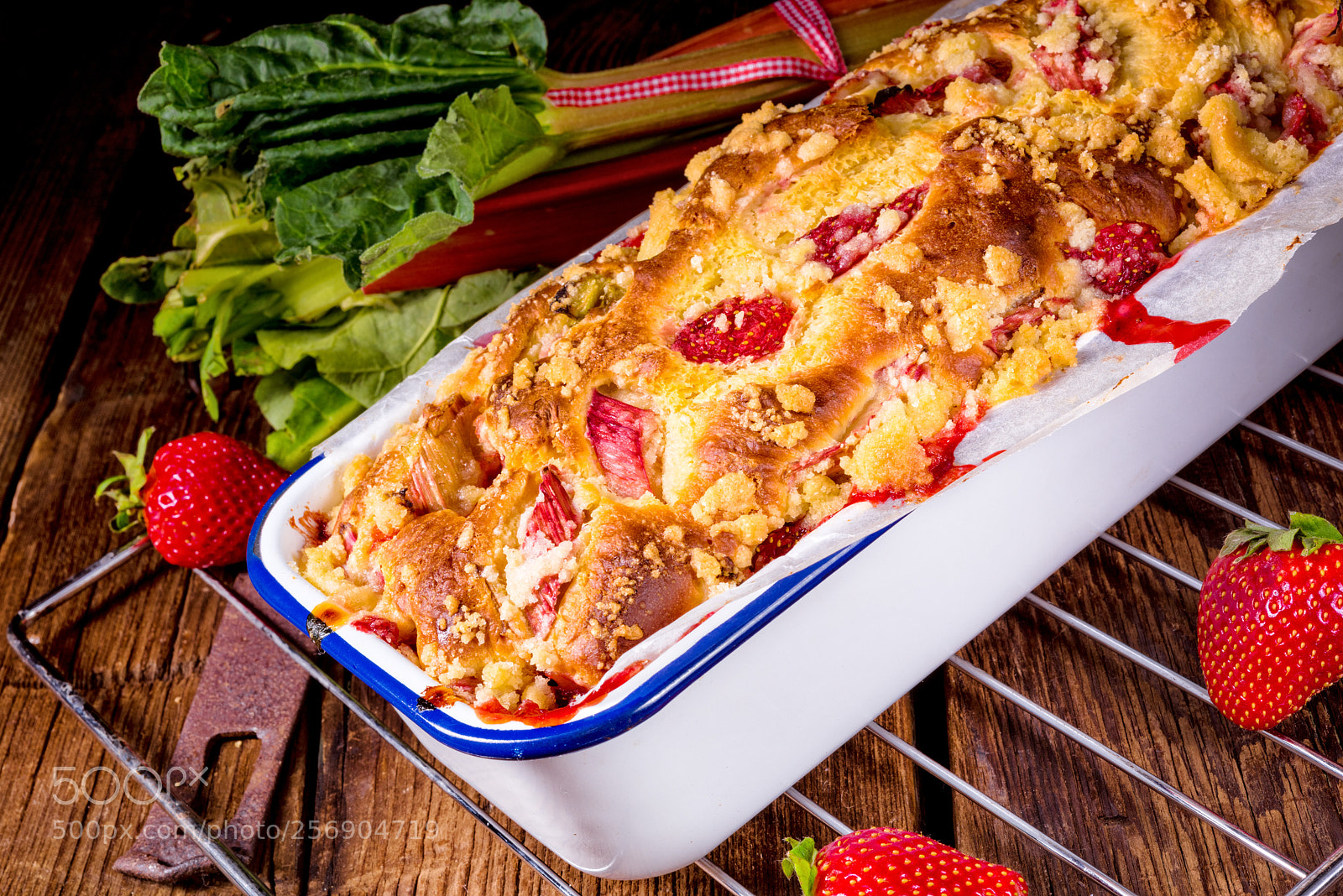 Nikon D810 sample photo. A tasty strawberry rhubarb photography