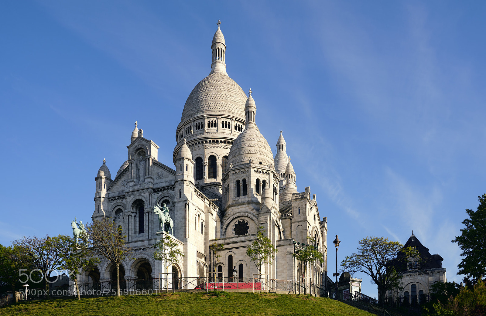 Sony a7R II sample photo. Sacre coeur basilica in photography
