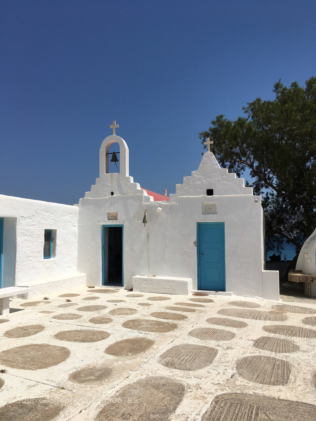 Apple iPhone SE sample photo. Agios sostis church photography