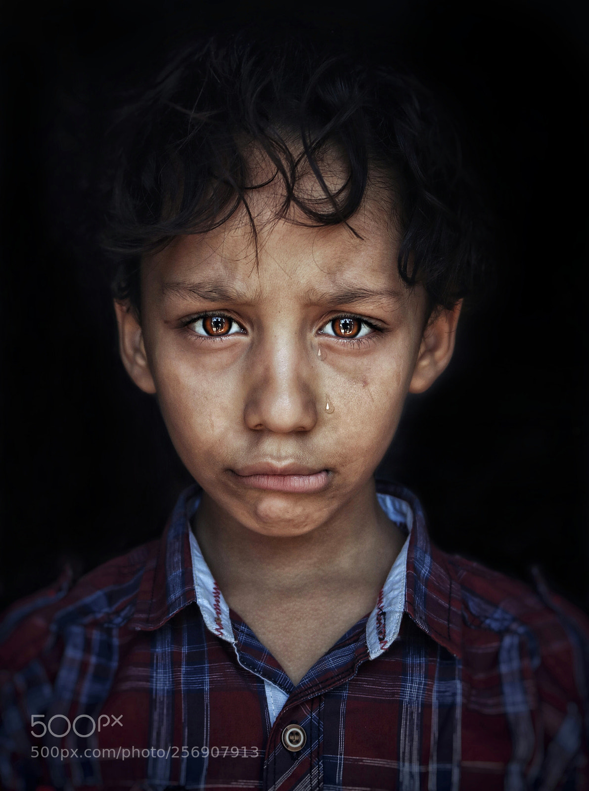 Canon EOS 750D (EOS Rebel T6i / EOS Kiss X8i) sample photo. Crying boy photography