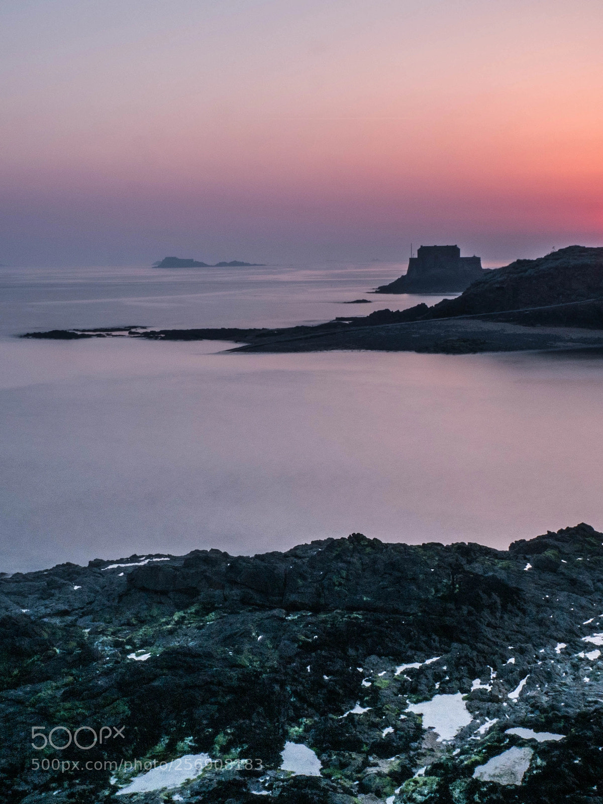 Olympus OM-D E-M10 II sample photo. Sunset saint malo photography