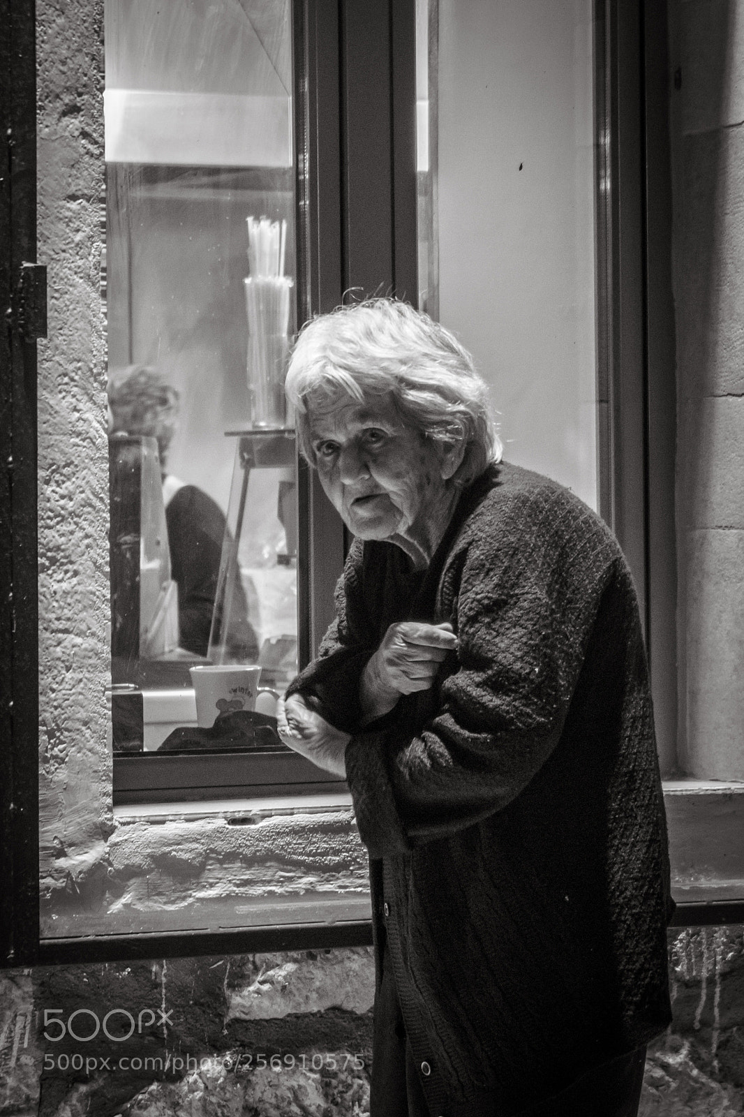 Sony a6000 sample photo. Old lady photography