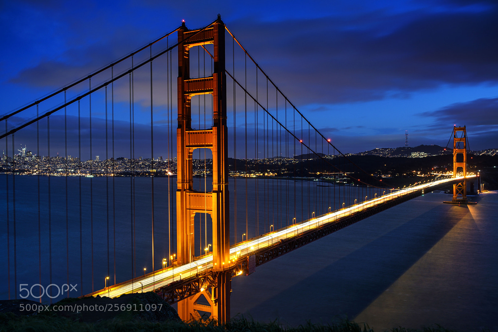 Sony a7R II sample photo. Golden gate by night photography