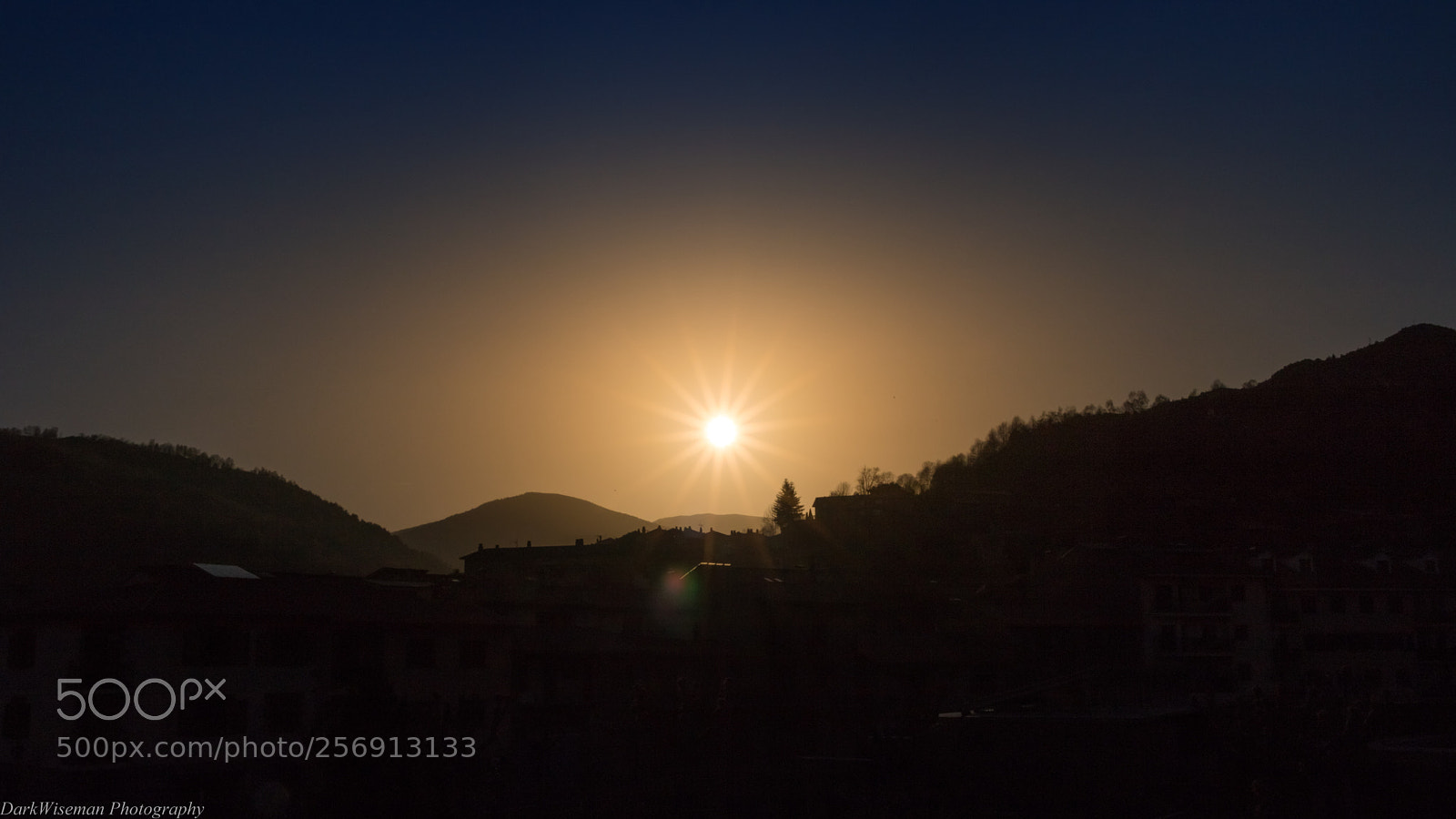 Canon EOS 750D (EOS Rebel T6i / EOS Kiss X8i) sample photo. Dark sun photography