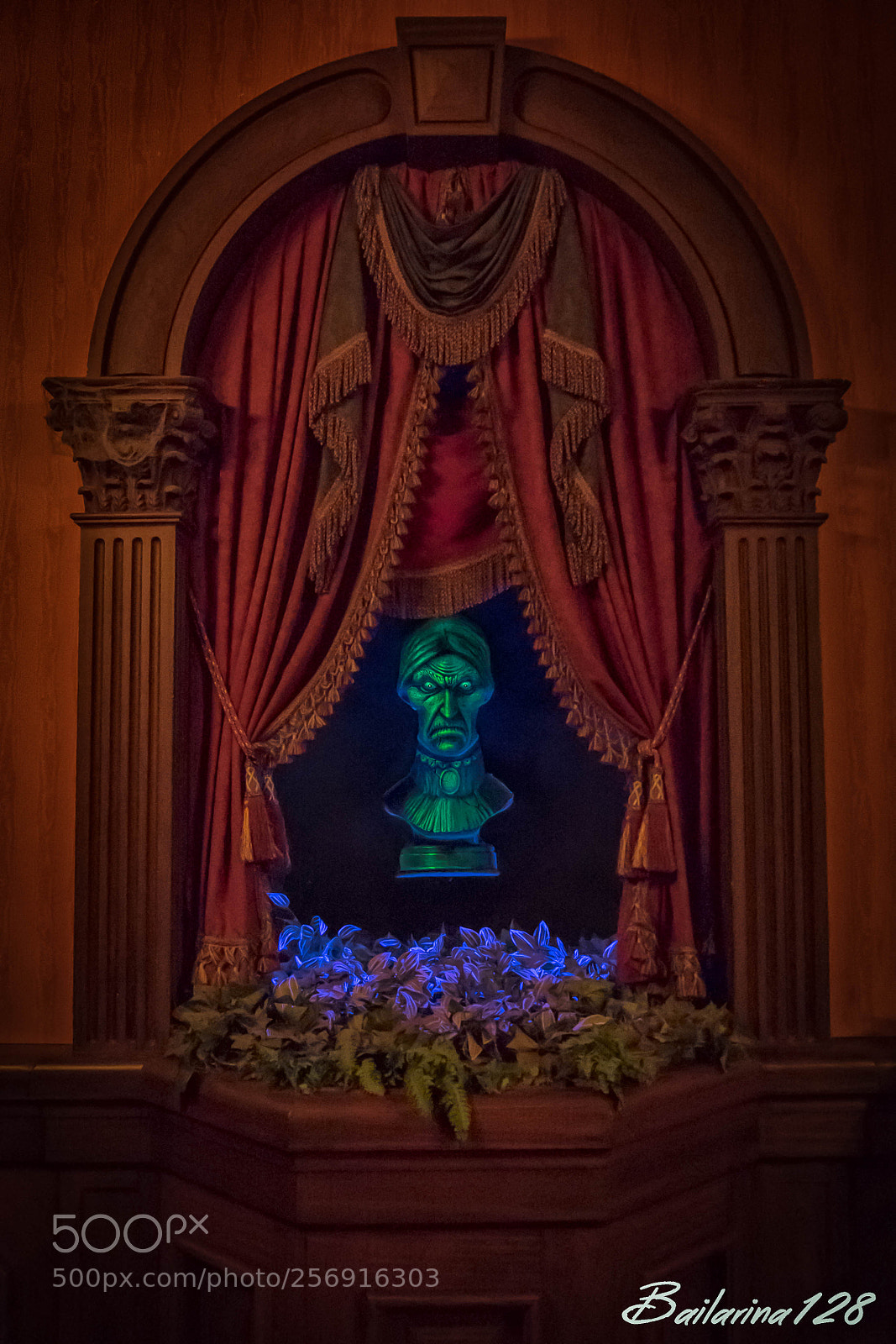 Fujifilm X-T10 sample photo. Phantom manor photography